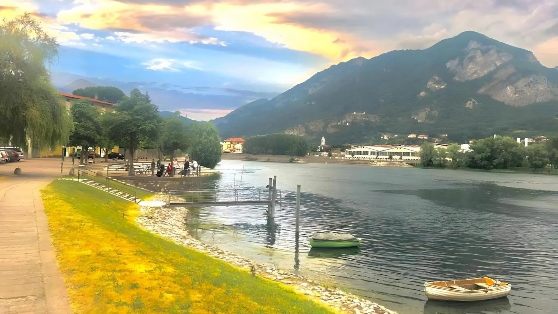 La Terrazza Di Basilio - Vista Lago Olginate 0*,  Italie